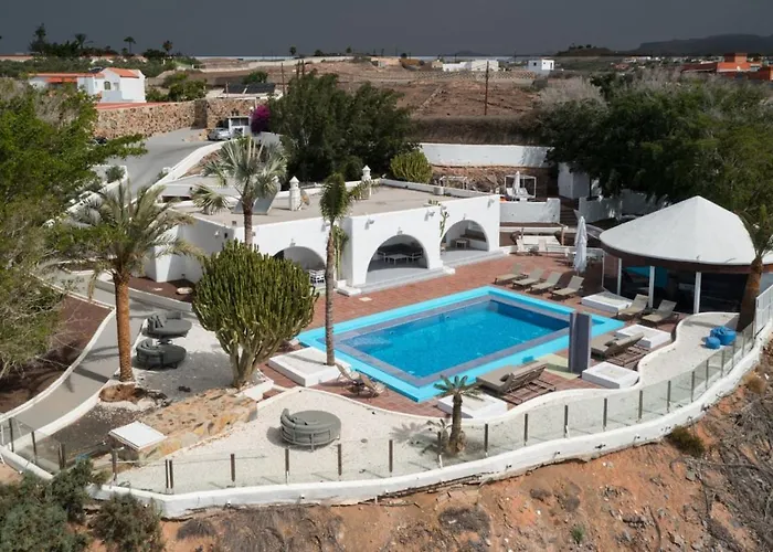 Villa, Sea Views, Pool Sauna, Jacuzzi,Gas Bbq