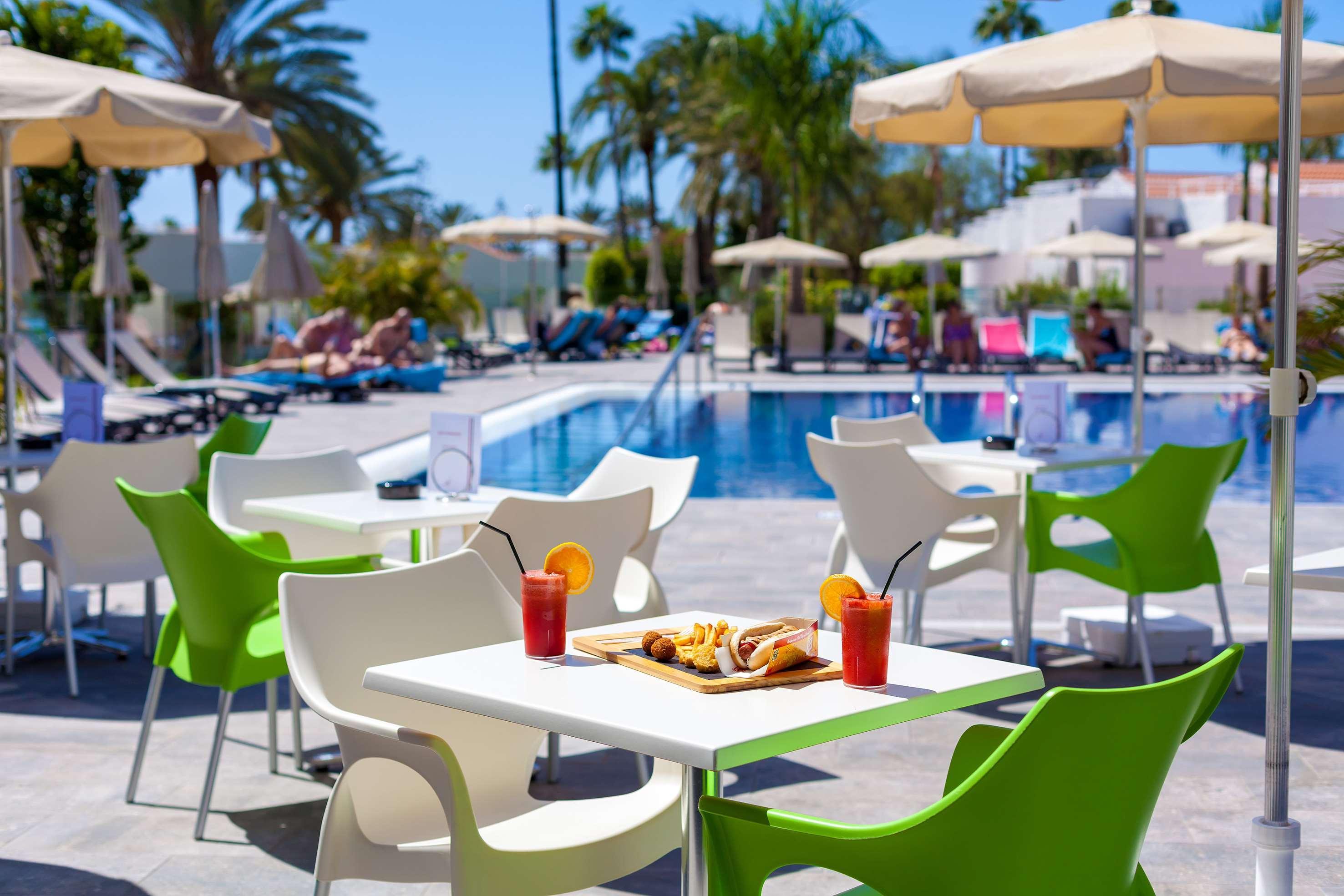 Sol Barbacan Aparthotel 4*