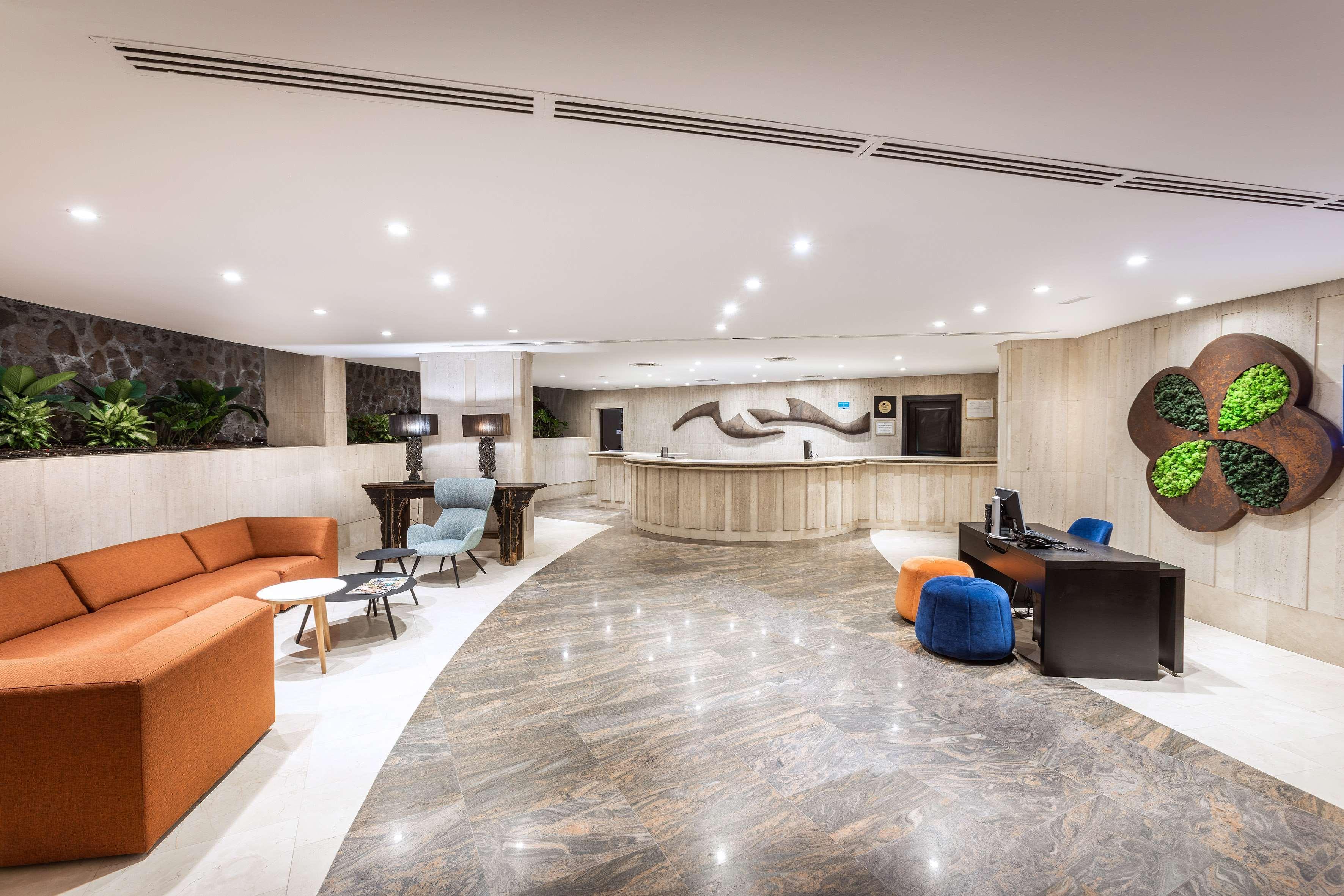 Aparthotel Sol Barbacan 4*