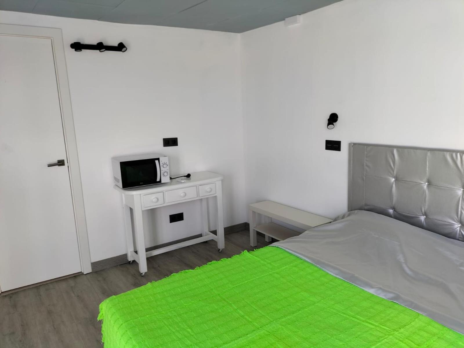 Gasthof Vv Buganvillas Maspalomas - Cocina Y Con Banos Privados *