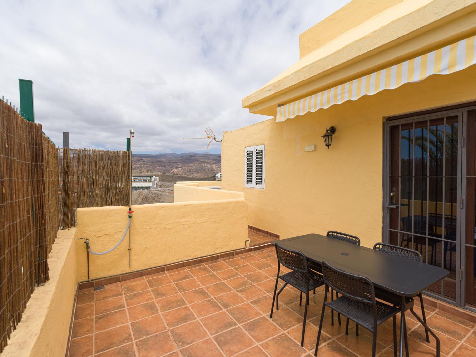 Private Solarium Views - Jacuzzi * Mogan