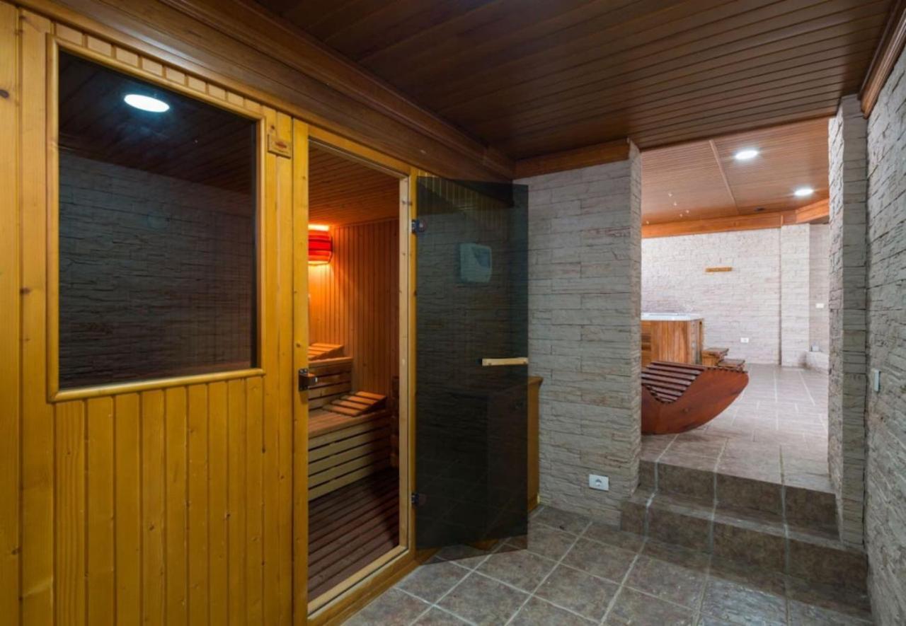 Villa, Sea Views, Pool Sauna, Jacuzzi,gas Bbq Villa *