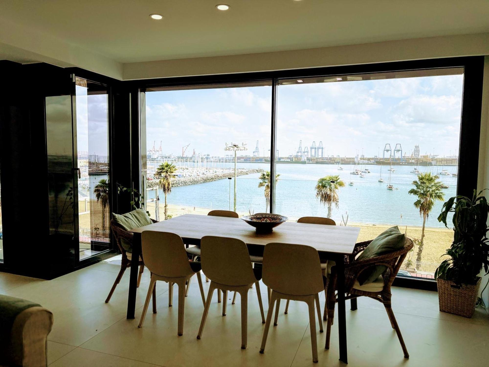 Oceanfront Luxury By Wave * Las Palmas