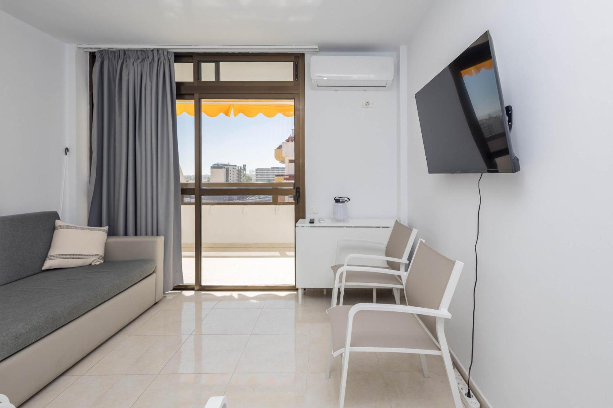 Apartment Arenas Cosy Flat - Balcony & Ac *