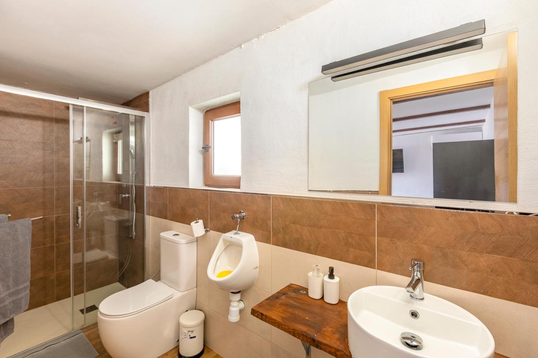 Valtisya Pool And Airport Country house