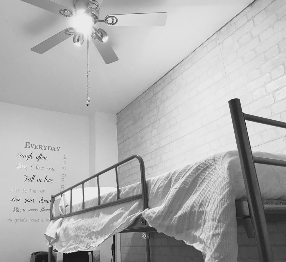 Reyna Express Hostal