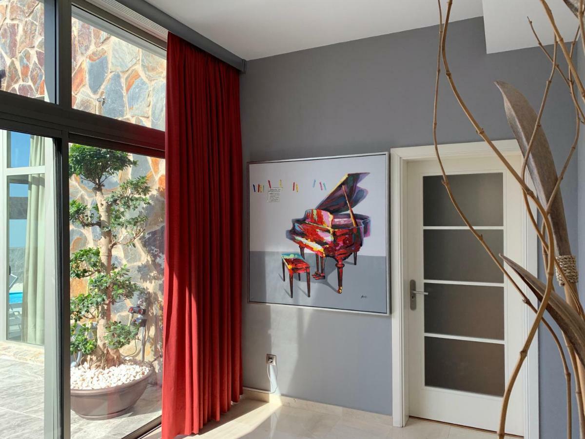 Opal Anfi Tauro Villa