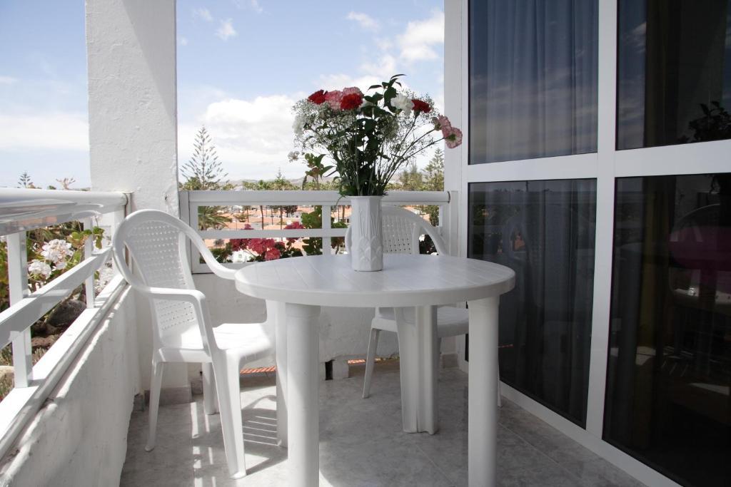 Teneguia Aparthotel 3*