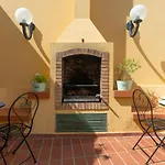 The Yellow House - Solarium - Climatized Pool