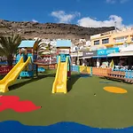 Blue Sea II - Front Beach