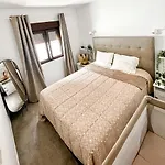 Rosa Amarilla Apartment