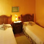 Vivelorural Casa Rural Las Rosas Con Piscina
