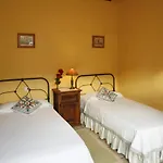 Vivelorural Casa Rural Las Rosas Con Piscina