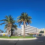 Las Camelias Apartments