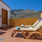 Las Mimosas