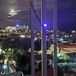 5 Min Walk From Yumbo! 517