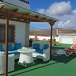 Apartamentos Viviendas Vacacionales Isabel Maria