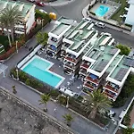 Apartamentos El Paseo