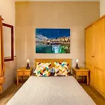 Salinetas Blue Surf House
