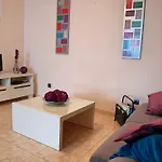 Flatguest Cozy Studio