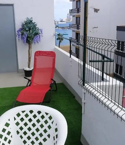 Alcaravaneras Hostel