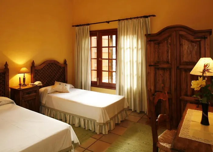 Vivelorural Casa Rural Las Rosas Con Piscina