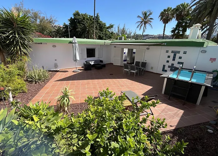Fantastica Vivienda En Playa De San Agustin Con Piscina