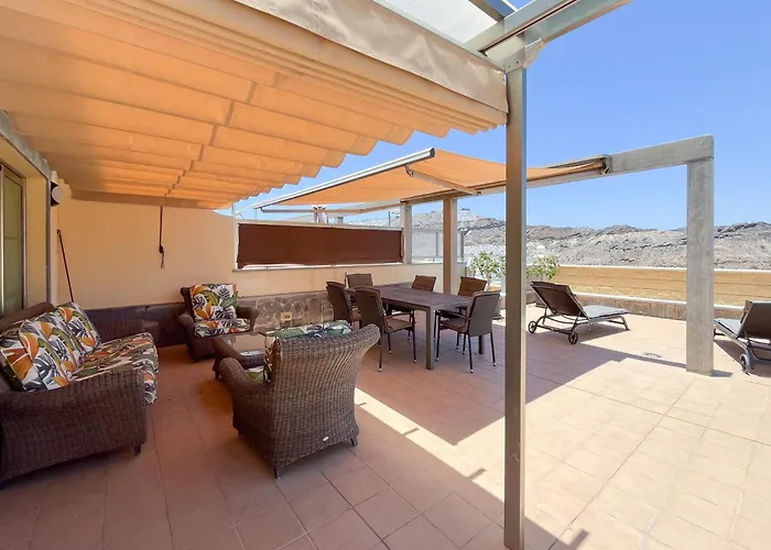 3Br Valley Dreamhouse -Solarium Terrace Aircon & Parking