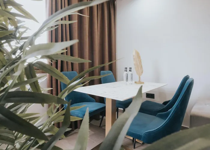 Poem Suites, Las Canteras