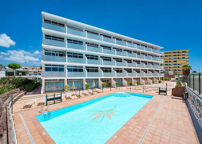 Apartamentos Strelitzias