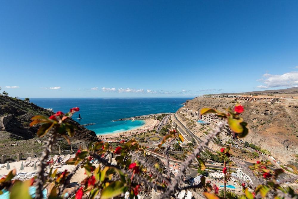 Club Jardin Aparthotel 4*