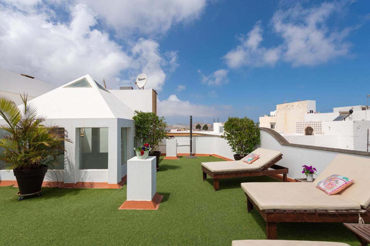Villa The Yellow House - Solarium - Climatized Pool *