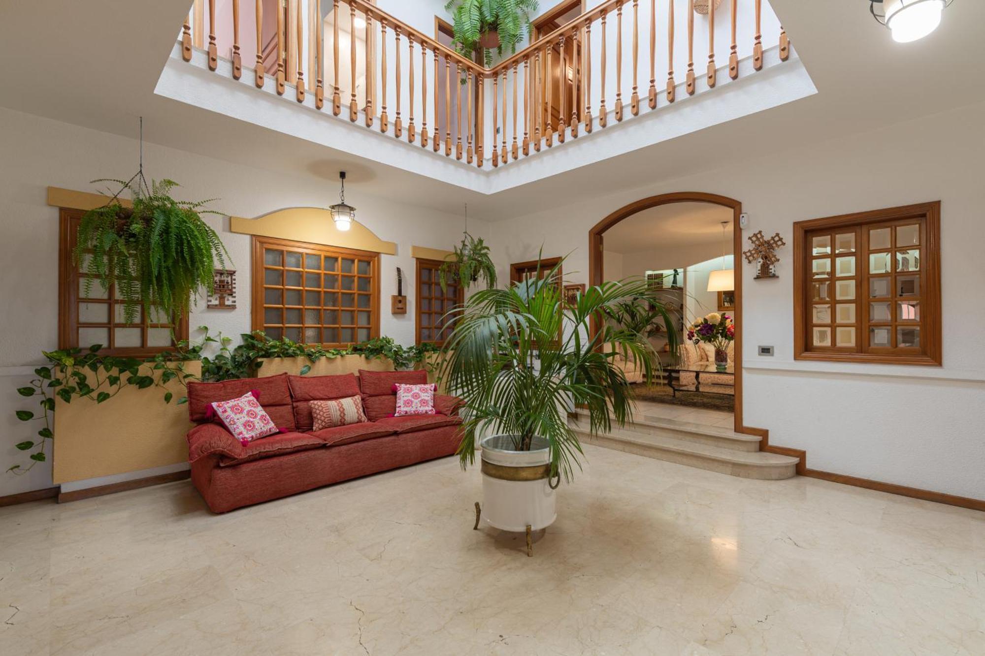 The Yellow House - Solarium - Climatized Pool Villa