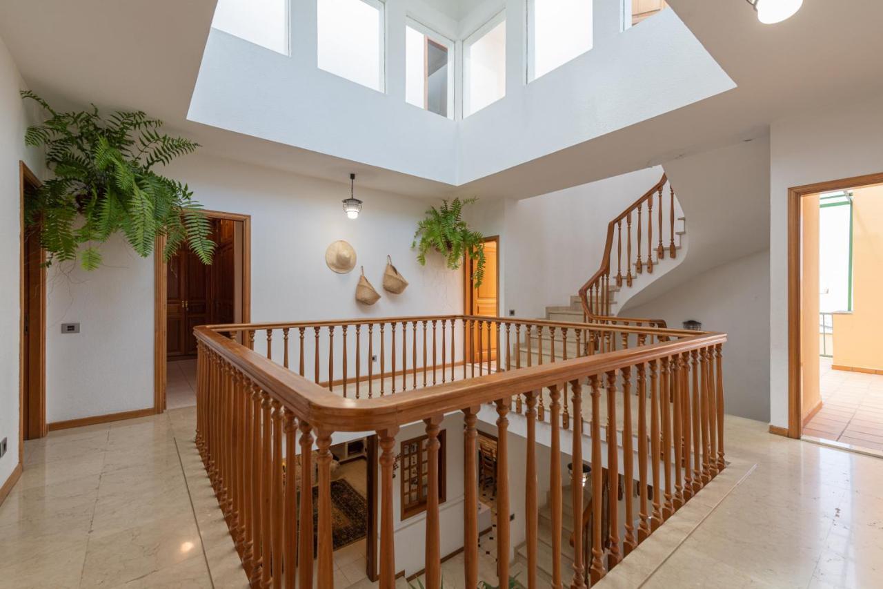 Villa The Yellow House - Solarium - Climatized Pool *
