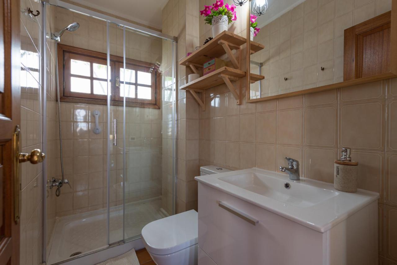 Villa The Yellow House - Solarium - Climatized Pool *