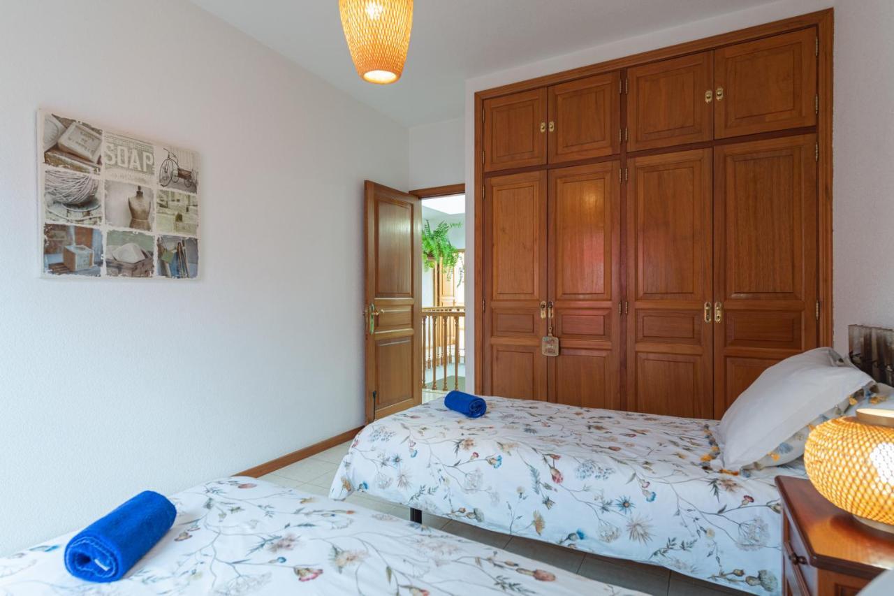 Villa The Yellow House - Solarium - Climatized Pool