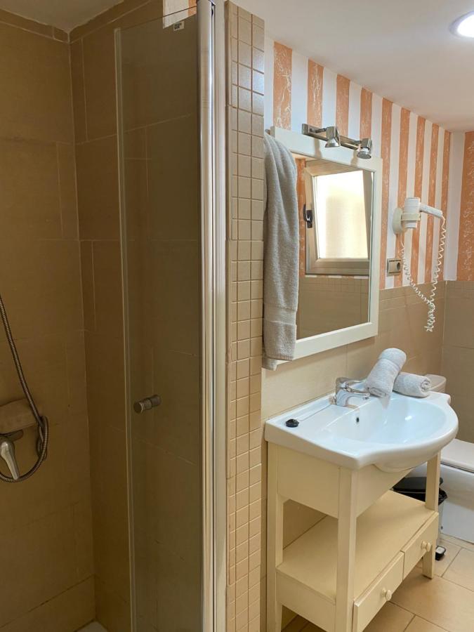 Aparthotel Oasis Sol *
