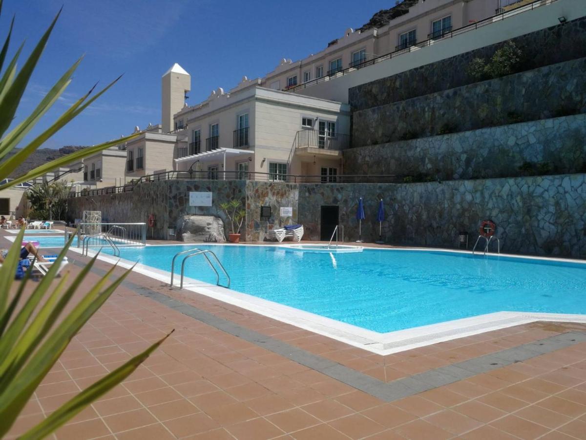 Holiday home With Jacuzzi And Pool Access