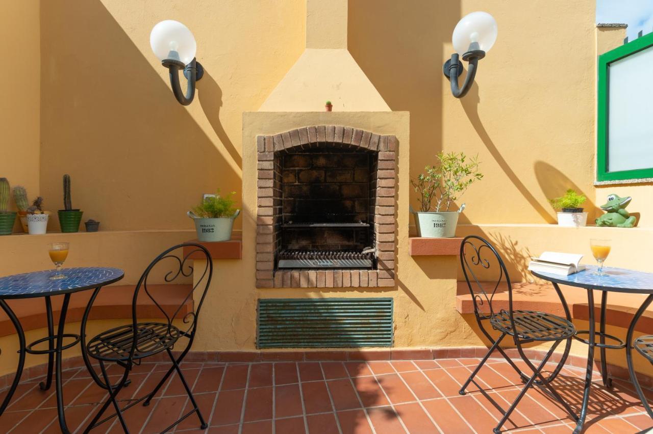 The Yellow House - Solarium - Climatized Pool *