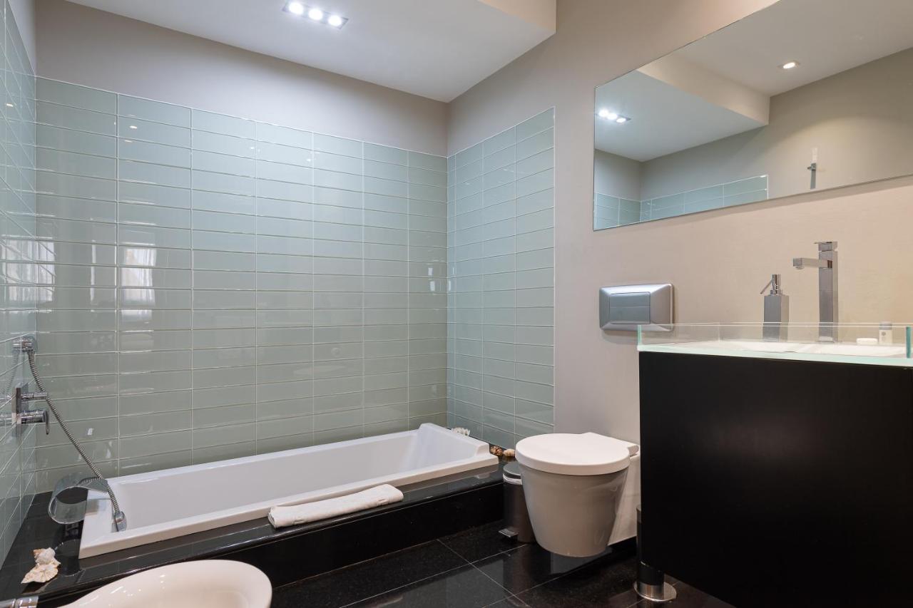 Penthouse With Private Swimming Pool *