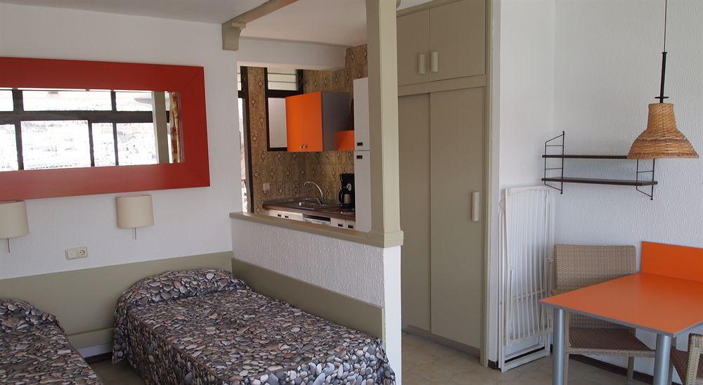 Punta Del Rey Only Adults Apartment *