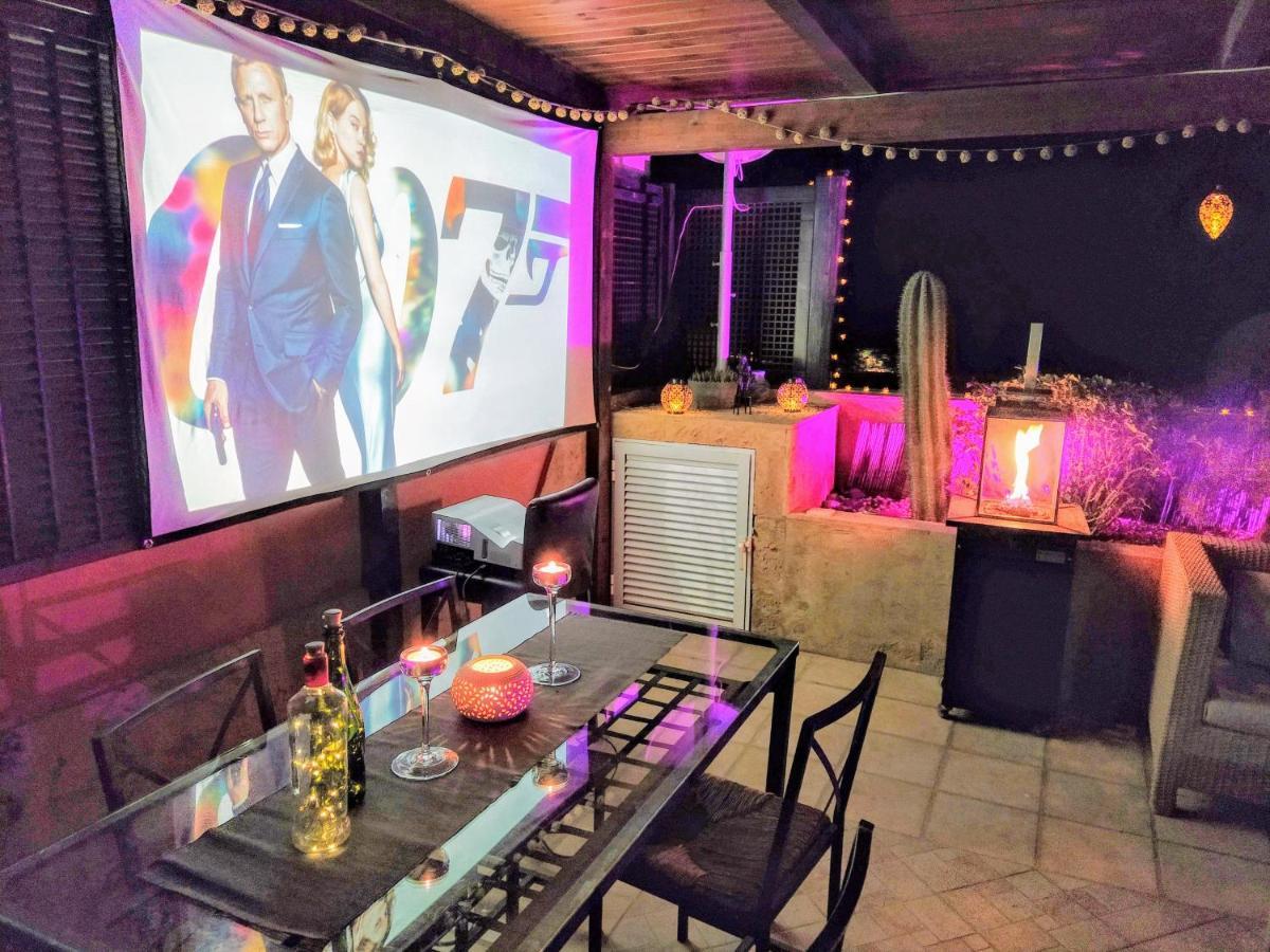 Villa Luxury 5 Star Violetta With Amazing Sea View, Jacuzzi And Heated Pool *
