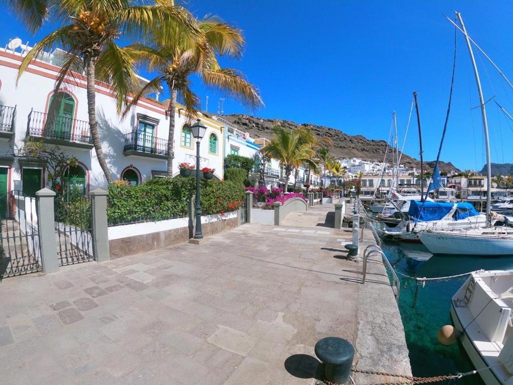 Ernesto * Puerto De Mogan
