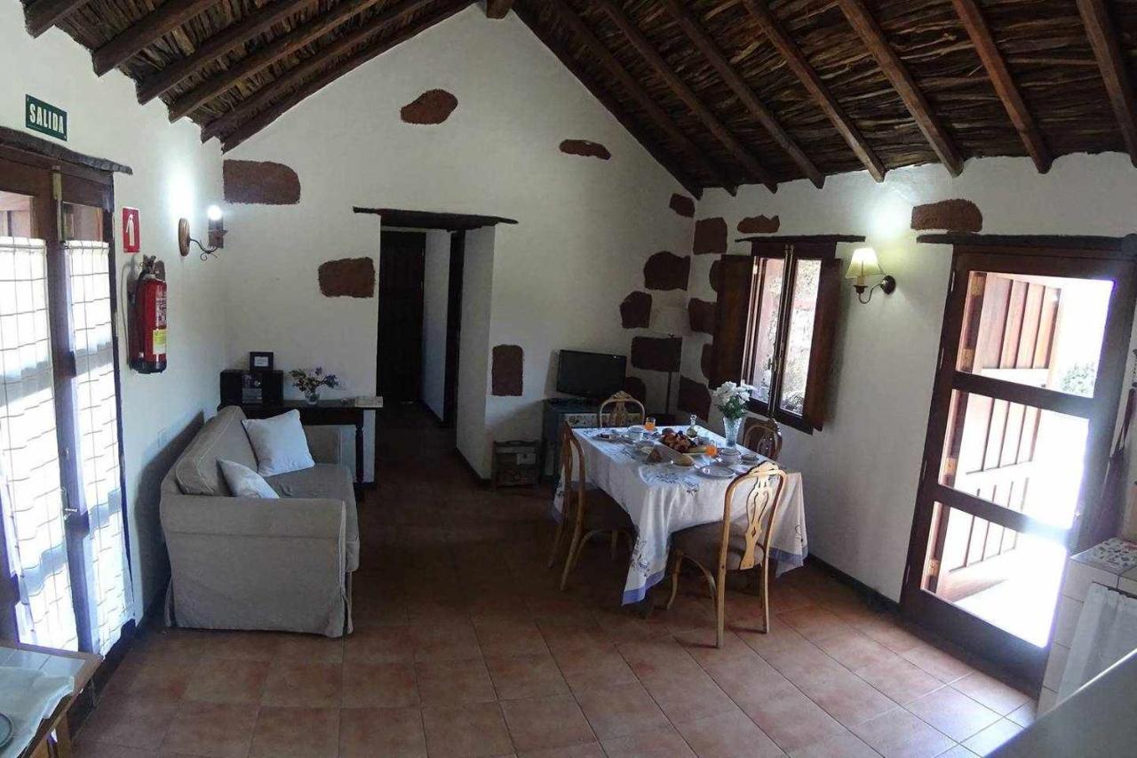 La Fuente De La Flora Country house *