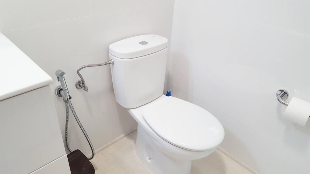 White Rose Apartment *