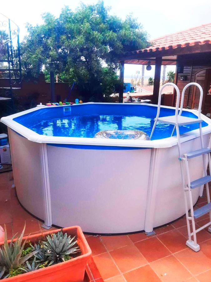 - Private Solarium & Pool - Bbq Holiday home
