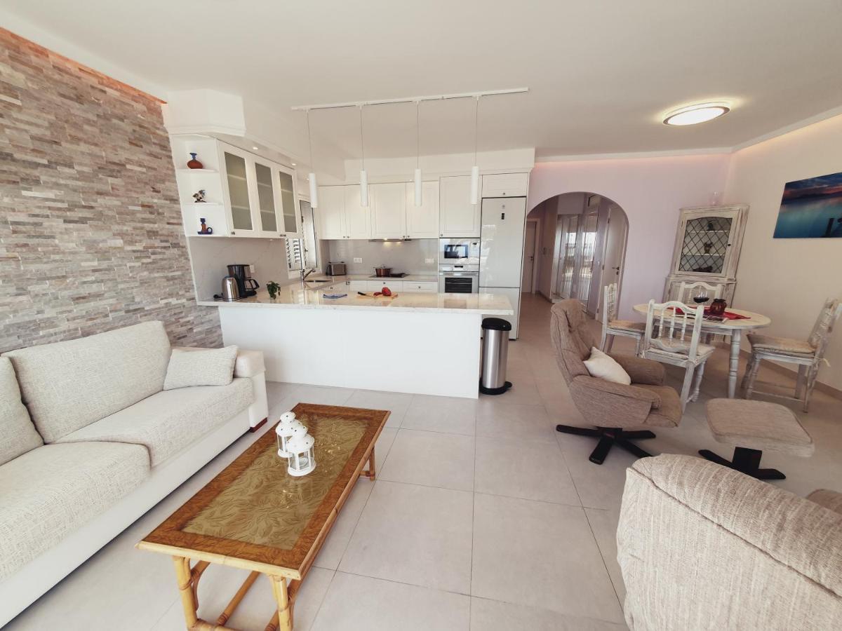 Elegant And Spacious With Sea Vieuw Apartment *