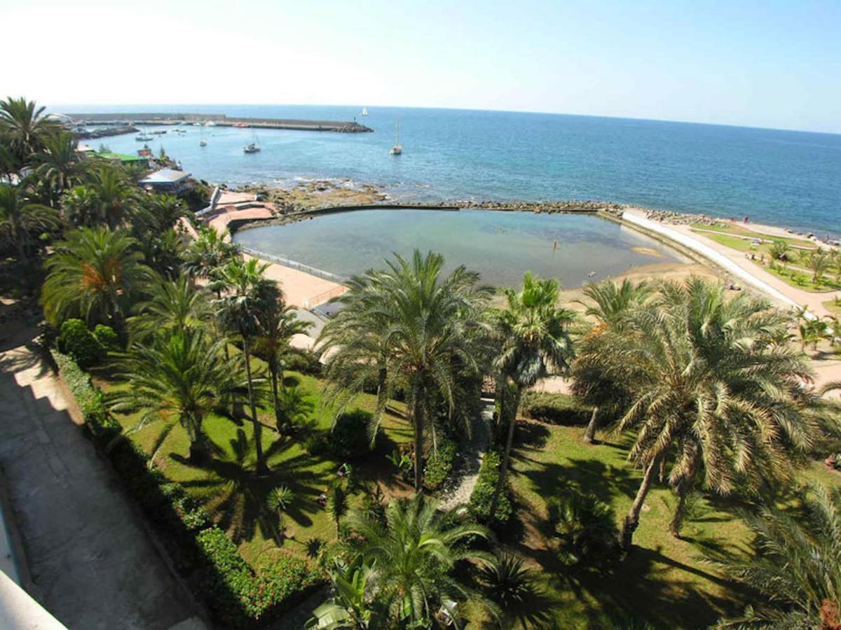 Elegant And Spacious With Sea Vieuw Mogan