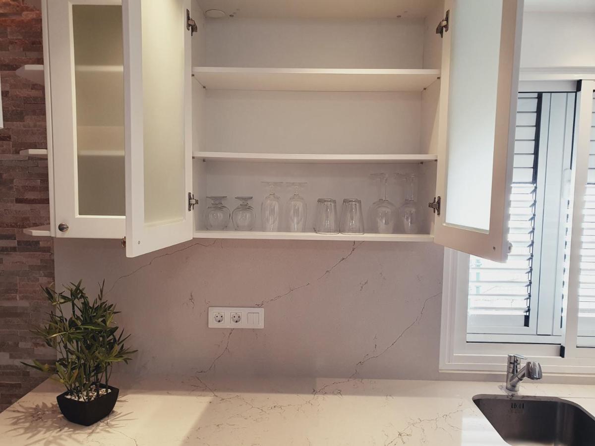 Elegant And Spacious With Sea Vieuw Mogan