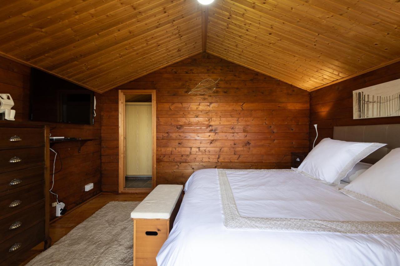 Chalet Casa Adara - Heated Pool Included *